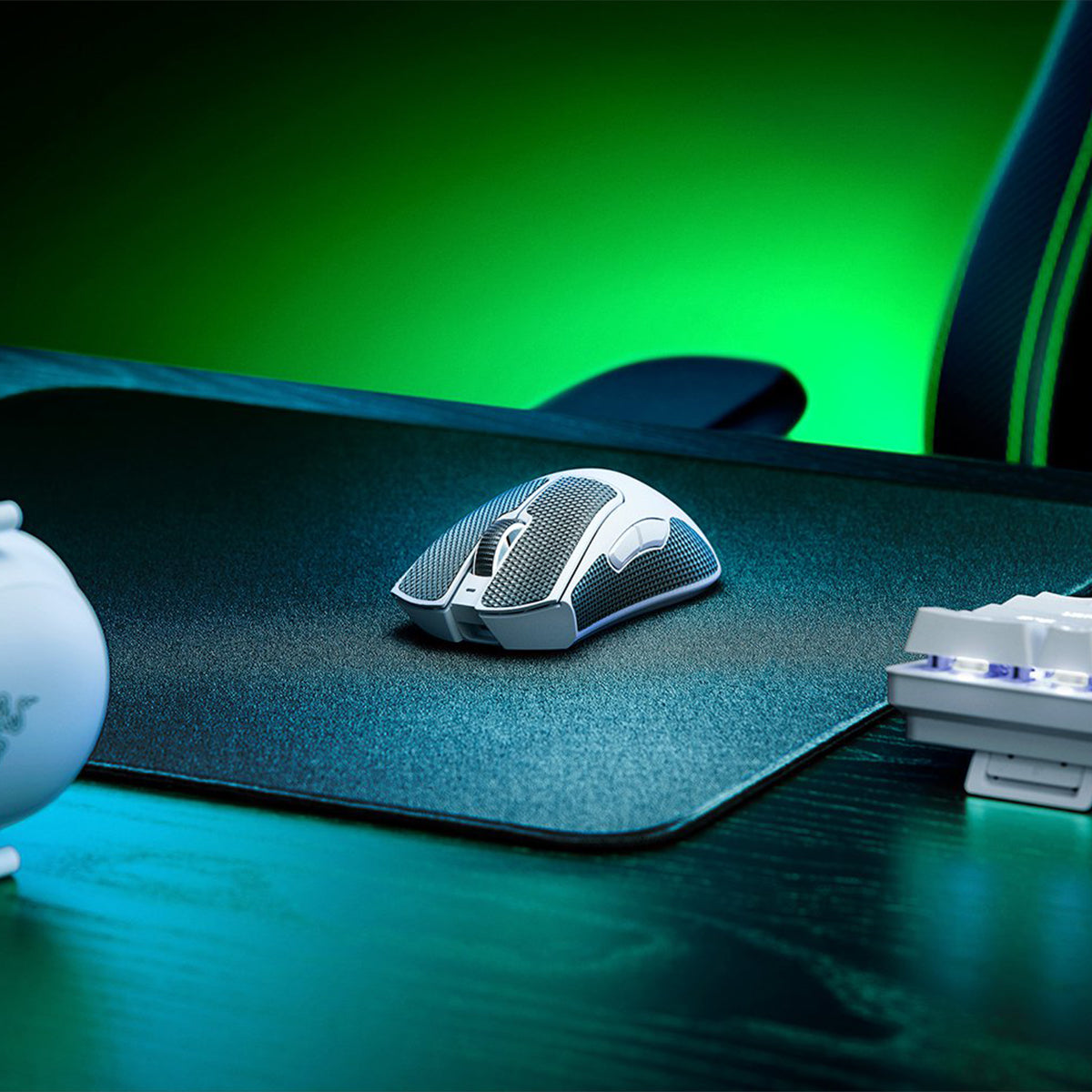 Razer DeathAdder V3 Pro Wireless Gaming Mouse - White – Ghostly 