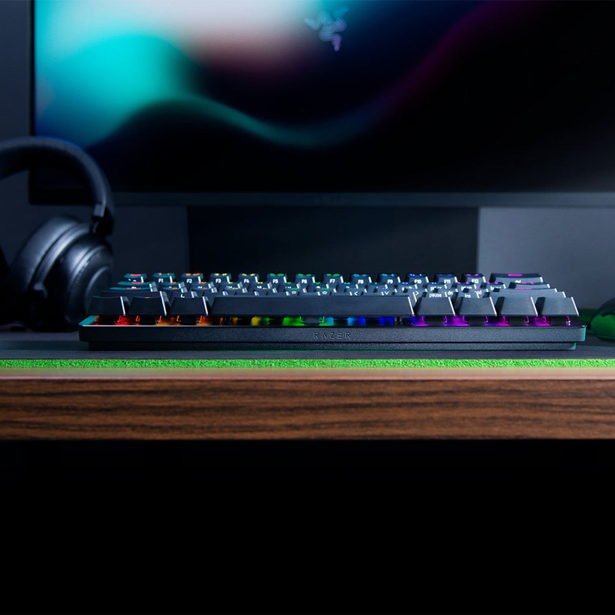 Razer Huntsman Mini - Clicky Purple Switch Optical Gaming Keybaord –  Ghostly Engines